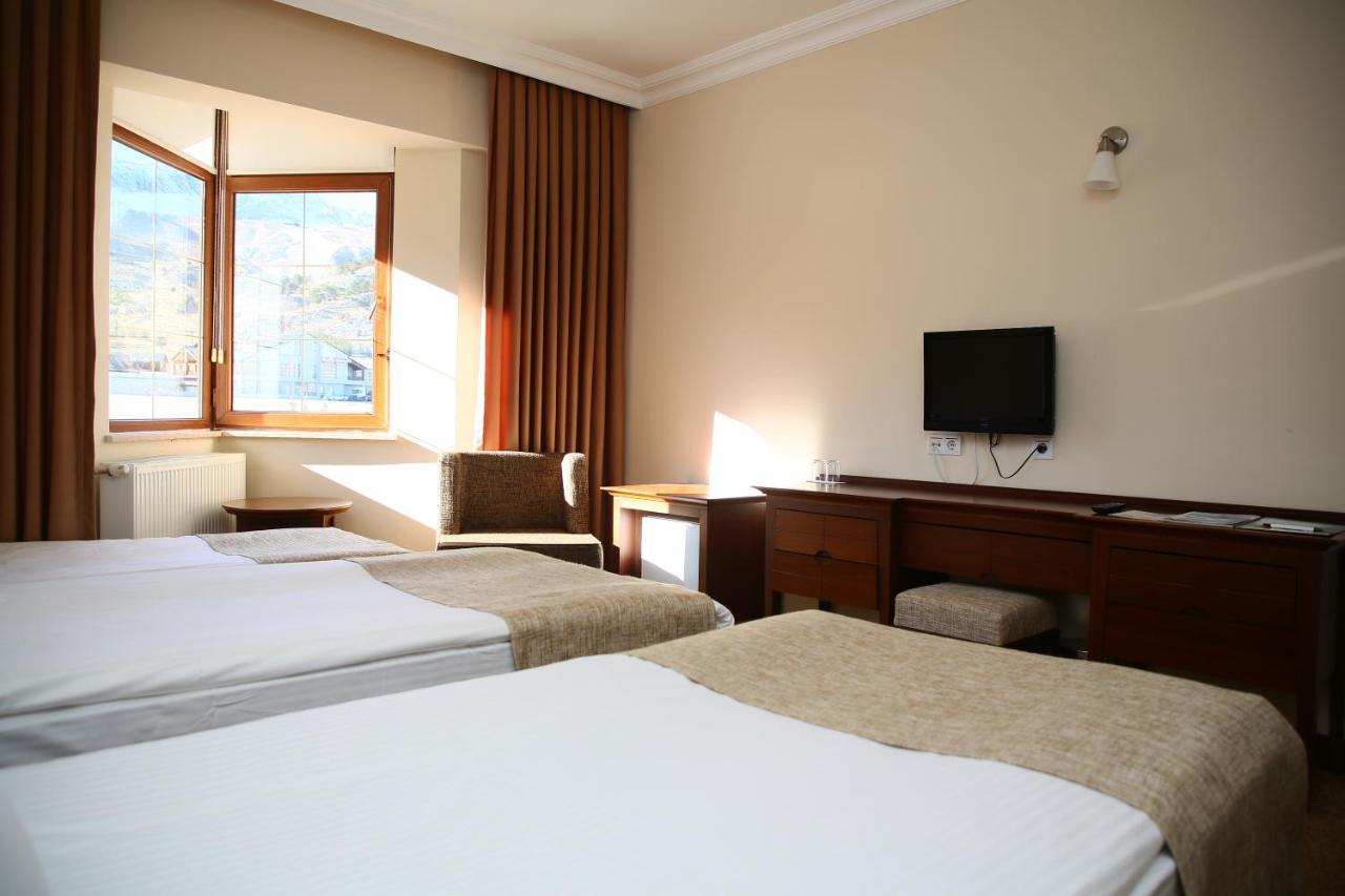 West Davraz Hotel Çobanisa Dış mekan fotoğraf