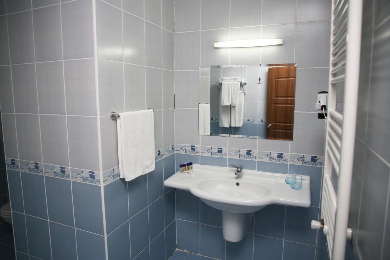 West Davraz Hotel Çobanisa Dış mekan fotoğraf
