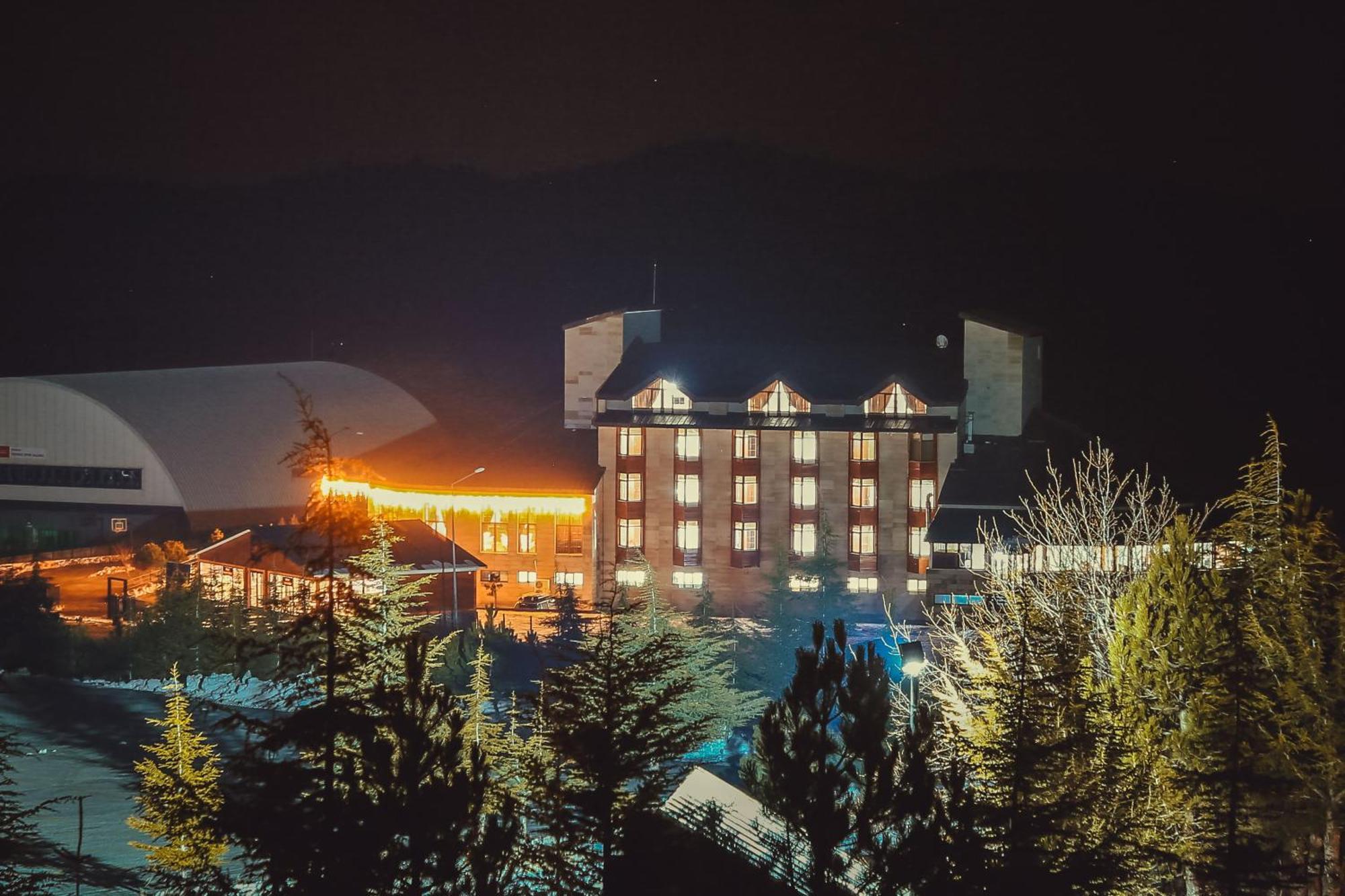 West Davraz Hotel Çobanisa Dış mekan fotoğraf